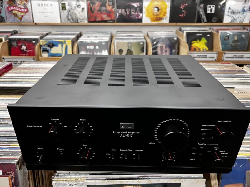 Amplificador Sansui AU- 517