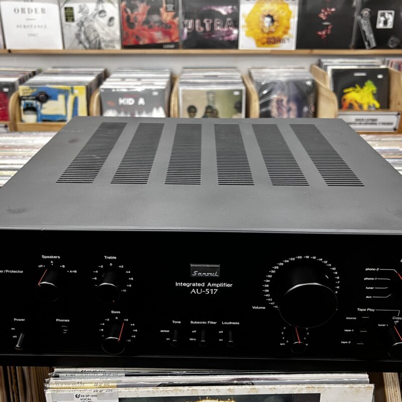 Amplificador Sansui AU- 517