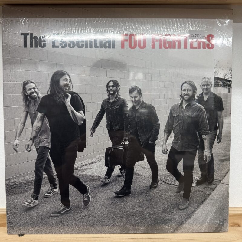 Foo Fighters/ THE ESSENTIAM
